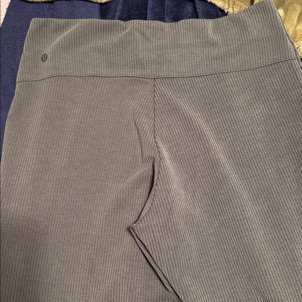 Lululemon Ribbed Softstream Pants - image 4
